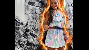 Sra ker brincando antes de atender ao cliente