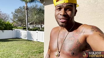 Skinny brunette milf mandy rhea sucks rome major's huge hard cock