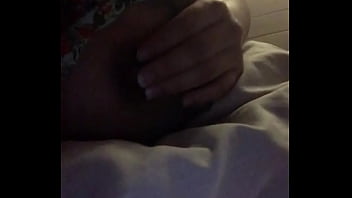 Mexicana toca su teta