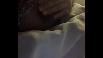 Mexicana toca su teta