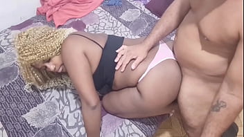 Fazendo um buraco de ébano no ânus com meu grande pau grosso antes de gozar lá no fundo