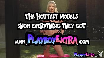 Glamorous naked teen blondie shaking her hot butt outdoor