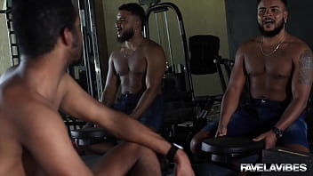 Chocolate e erick frei juntos detonando a priscila numa dp braba do jeito que vocês amam ver priscila belini erick frei chocolate