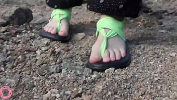 Desirable blonde samantha rone poses & spreads her ass outsides