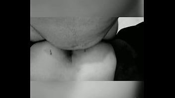 Complaciente con sus nalgas