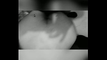 Complaciente con sus nalgas