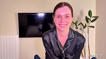 Our first tinder date i asked if he wants to record and he act like a real italian pornostar rt if you find it sexy too