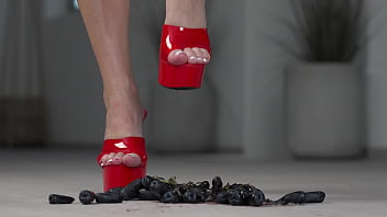 4k hot footfetish crushing fruits with bare feet and high heels