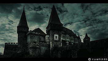 Octokuro cosplays vampirella horny lesbian vampire with huge tits mesmerizes sata jones into hardcore sex