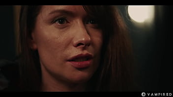 Octokuro cosplays vampirella horny lesbian vampire with huge tits mesmerizes sata jones into hardcore sex