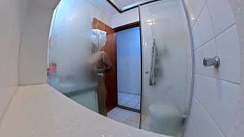Gozo várias vezes quando estou tomando banho Gozo várias vezes quando estou tomando banho