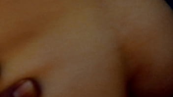 Llena de leche me deja