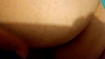 Llena de leche me deja