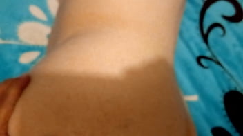 Llena de leche me deja