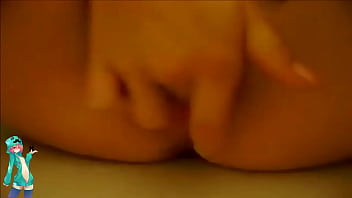 Ex novia masturbandose se hace pipi