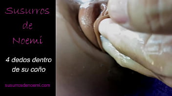 Su vagina llena con mis dedos
