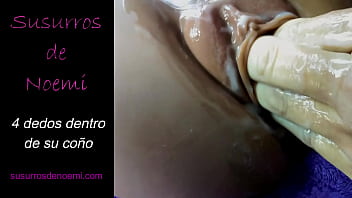 Su vagina llena con mis dedos