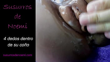 Su vagina llena con mis dedos