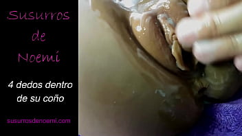 Su vagina llena con mis dedos