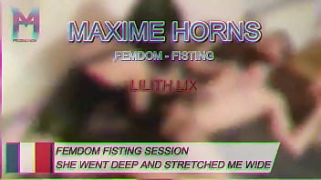 J’ai gémi j’ai tremblé et elle a continué de lix a repoussé toutes mes limites fistin