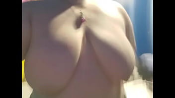 She bounced her tits for me