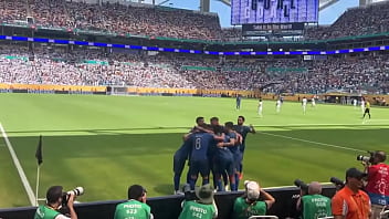 When you look the best you only fuck with the best papi wanted me front row