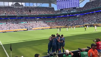 When you look the best you only fuck with the best papi wanted me front row