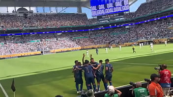 When you look the best you only fuck with the best papi wanted me front row