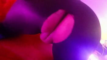 La mejor amiga de mi esposa es una puta le encanta follar por dinero a escodidas de su marido 3