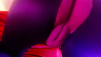 La mejor amiga de mi esposa es una puta le encanta follar por dinero a escodidas de su marido 3