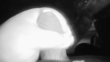 Latino se masturba pensando en su ex