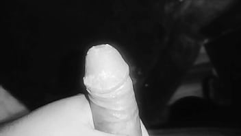 Latino se masturba pensando en su ex