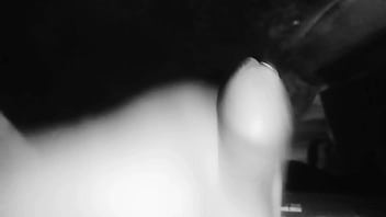 Latino se masturba pensando en su ex