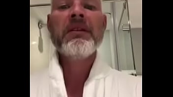 Batendo Uma Punheta No Video thumbnail