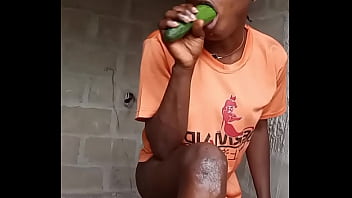 I sucked the cucumber f*cked it then licked my pussy juice off it messy throat & wet pussy – i used the cucumber so nasty
