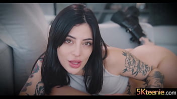 Cum blasts her pretty face Cum blasts her pretty face