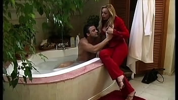 The perfect ass of an italian milf to be fucked