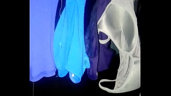 Bragas Tendidos En El Patio thumbnail