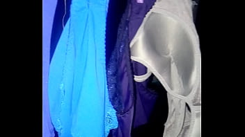 Bragas tendidos en el patio