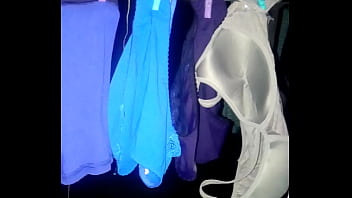 Bragas tendidos en el patio