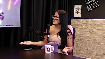 O homem que se preocupa em satisfazer a parceira é o ideal e não gosta de fazer sexo anal vanessa cerejinha red sheer