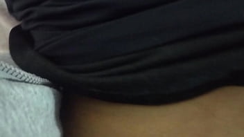 Happy new year minha visinha gostosa veio passar réveillon comigo e acabou sentando na piroca e tomando muita porra no cu free