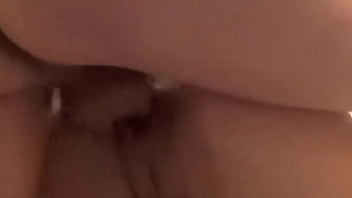 Entra su polla la noto entera