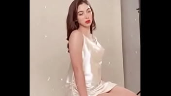 Julia baretto sexy artist