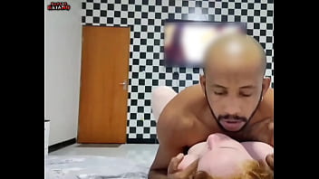 Fiz tomar minha porra de colher