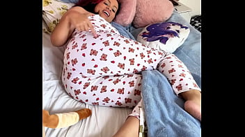 Chubby bbw goddess in panties farts on bed then invites you to smell all night