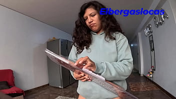 Probando por primera vez la doble penetracion quise probar que se siente que me penetren con dos penes a la vez y me encanto Probando por primera vez la doble penetracion quise probar que se siente que me penetren con dos penes a la vez y me encanto