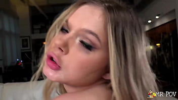 Hooker gal is up for a thrilling action