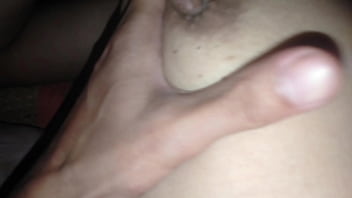 น้ำเงี่ยนมากมากที่พุ่งเข้าหีของเธอ