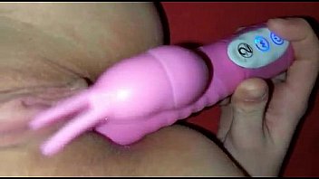 Wet teen pussy squirt